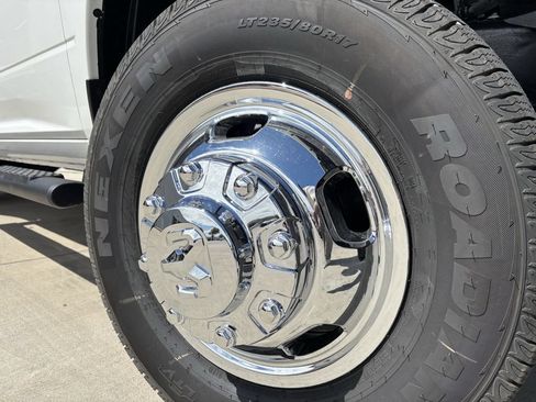 New 2026 RAM 3500 Tradesman w/ Chrome Appearance Group A AWD/4WD image 9