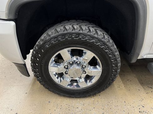 Used 2017 GMC Sierra 3500 Denali w/ Duramax Plus Package image 7