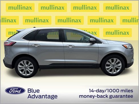 Used 2021 Ford Edge Titanium FWD image 2