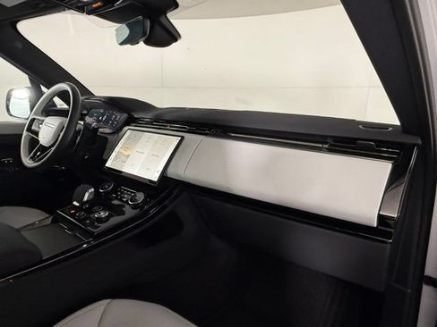 Used 2023 Land Rover Range Rover Sport SE Dynamic AWD/4WD image 14