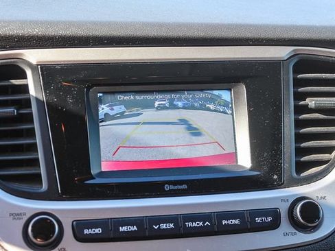 Used 2022 Hyundai Accent SE FWD image 31