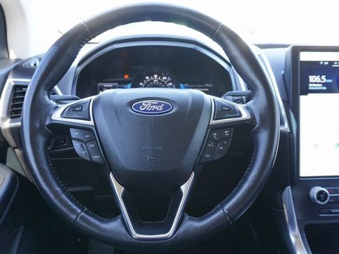 Certified 2023 Ford Edge Titanium image 10