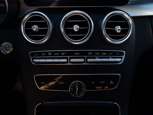 Used 2019 Mercedes-Benz C 300 Sedan image 16