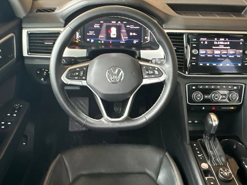 Used 2021 Volkswagen Atlas SEL Premium image 15