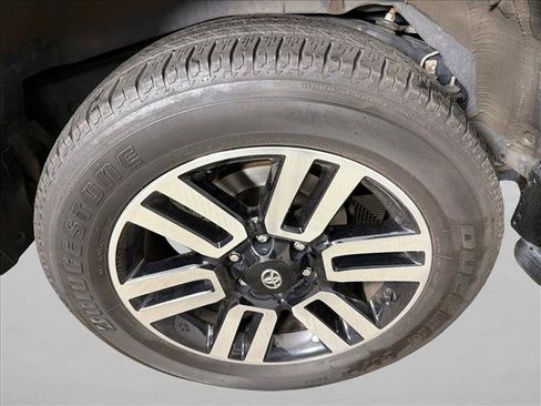 Used 2023 Toyota 4Runner Limited AWD/4WD image 19