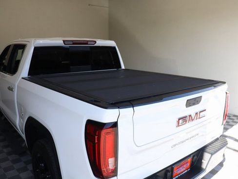 Used 2020 GMC Sierra 1500 SLT w/ SLT Premium Package RWD image 15
