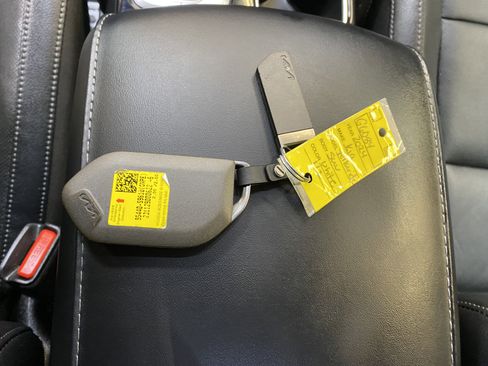 Used 2024 Kia Telluride SX w/ Towing Package image 52