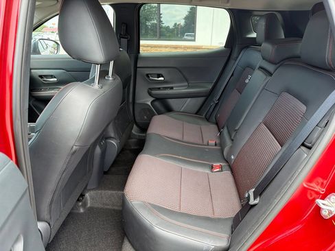 Used 2026 Nissan Kicks SR FWD image 6