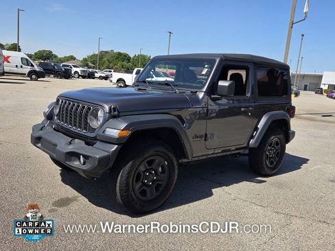 Used 2025 Jeep Wrangler Sport AWD/4WD image 3