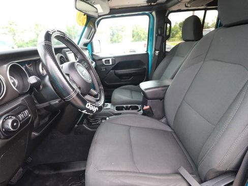 Used 2020 Jeep Wrangler Unlimited Sport S AWD/4WD image 2