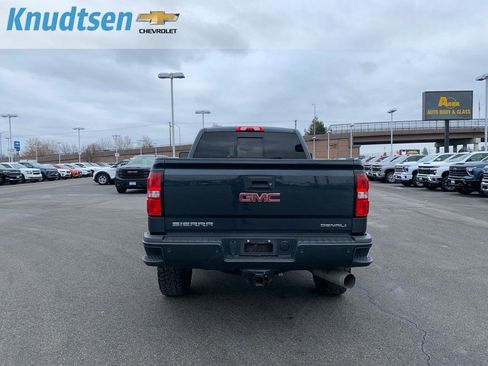 Used 2018 GMC Sierra 3500 Denali w/ Duramax Plus Package image 6