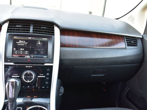 Used 2011 Ford Edge Limited image 23