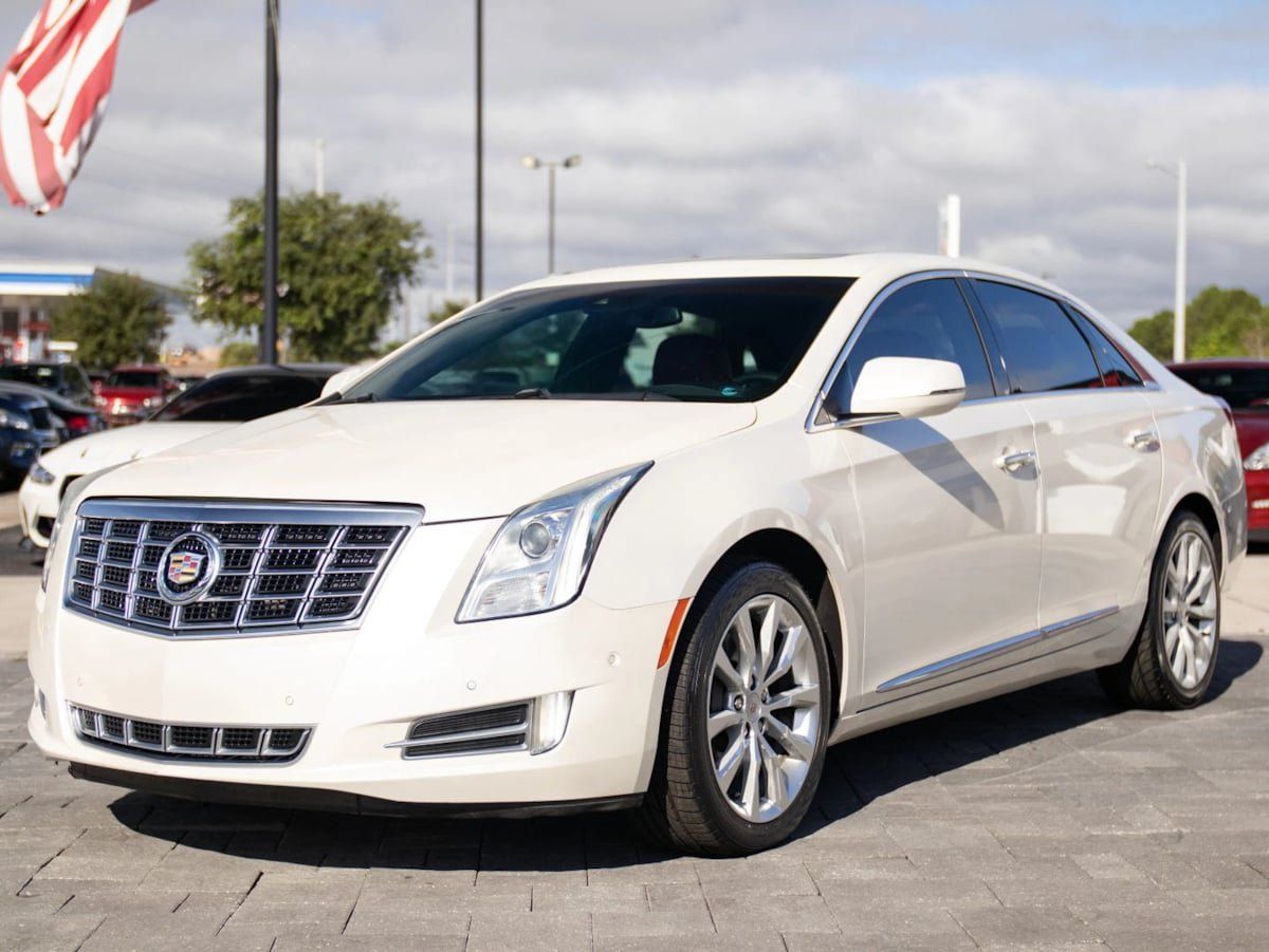Used 2015 Cadillac XTS Luxury w/ Driver Awareness Package FWD image 7