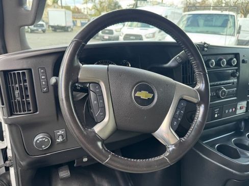 Used 2017 Chevrolet Express 3500 RWD image 14