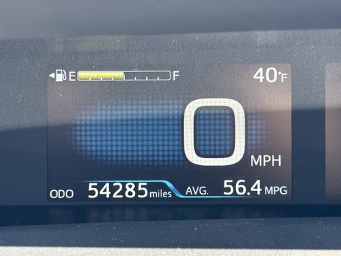 Used 2019 Toyota Prius LE image 19