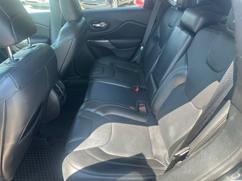 Used 2020 Jeep Cherokee Limited AWD/4WD image 23