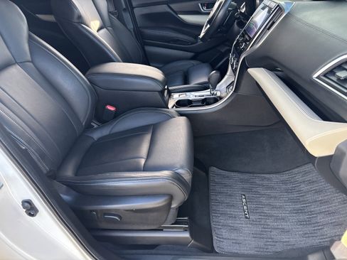 Used 2022 Subaru Ascent Limited w/ Technology Package image 10