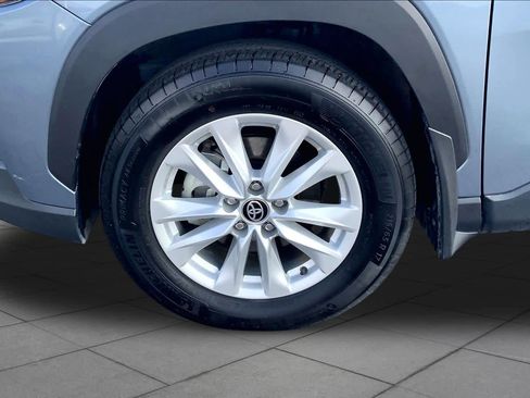 Certified 2023 Toyota Corolla Cross LE FWD image 11