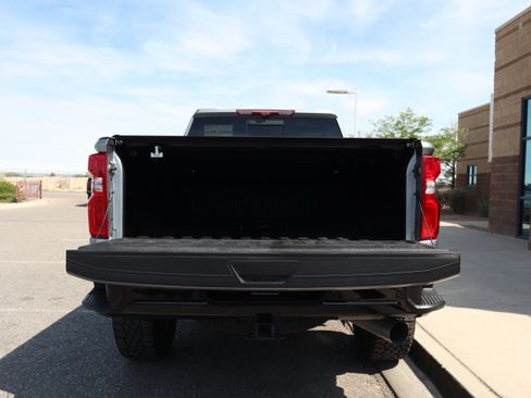 Used 2024 Chevrolet Silverado 2500 ZR2 w/ Technology Package AWD/4WD image 20