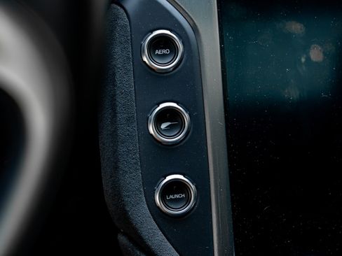 Used 2024 McLaren 750S Spider RWD image 49