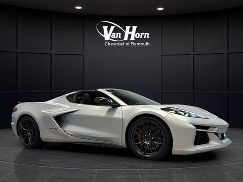 Used 2024 Chevrolet Corvette Z06 w/ Stealth Interior Trim Package RWD image 10