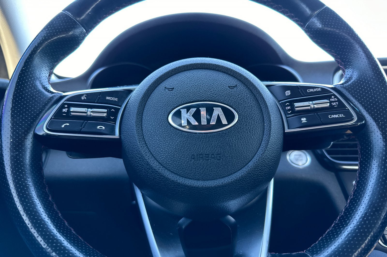 Used 2020 Kia Optima SX FWD image 24