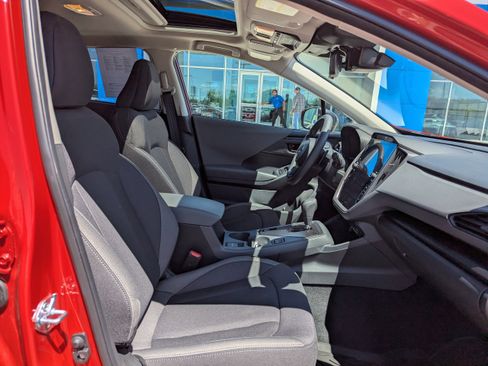 Used 2025 Subaru Crosstrek 2.0i Premium AWD/4WD image 39