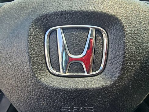 Used 2018 Honda Accord Touring image 22
