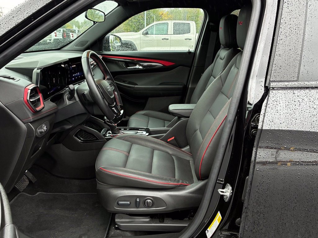 Used 2024 Chevrolet TrailBlazer RS AWD/4WD image 6