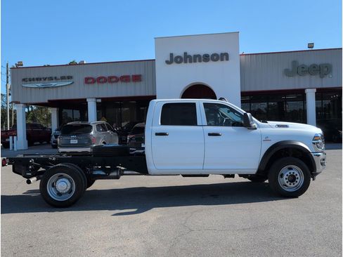 New 2026 RAM 4500 Tradesman w/ Chrome Appearance Group image 6