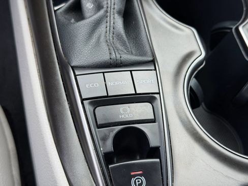 Used 2024 Toyota Camry SE w/ Cold Weather Package AWD/4WD image 16