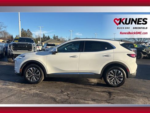 Used 2024 Buick Envision Preferred image 9