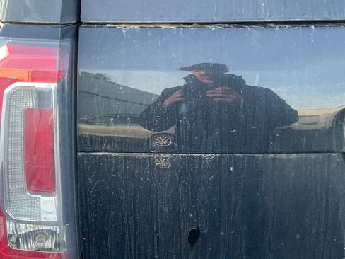 Used 2016 GMC Yukon Denali image 8