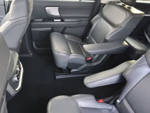Used 2025 Ford Expedition Active RWD image 23