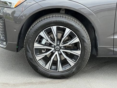 Used 2025 Volvo XC60 B5 Plus w/ Climate Package AWD/4WD image 12