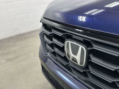 Used 2025 Honda Pilot Sport image 30