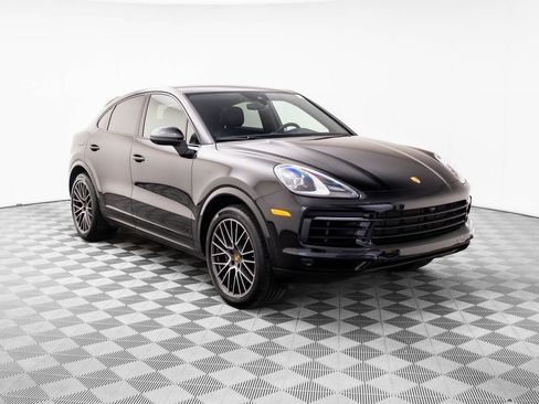 Used 2021 Porsche Cayenne Coupe image 8