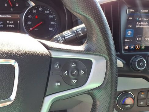 Used 2023 GMC Terrain SLE w/ Driver Convenience Package AWD/4WD image 19