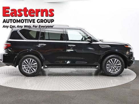 Used 2024 Nissan Armada SL w/ Captain's Chairs Package image 4