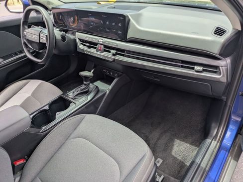 Used 2025 Kia K4 FWD image 28