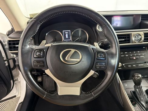 Used 2018 Lexus IS 300 AWD image 24
