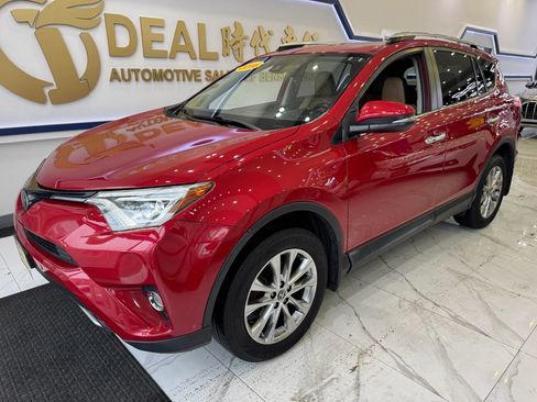 Used 2016 Toyota RAV4 Limited image 3