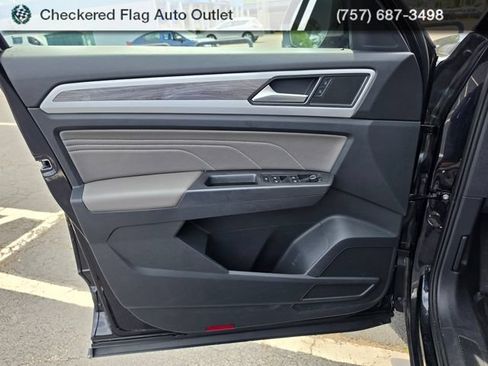 Used 2023 Volkswagen Atlas Cross Sport SE AWD/4WD image 20