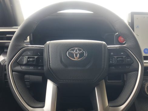 Used 2025 Toyota Tacoma TRD Sport image 23