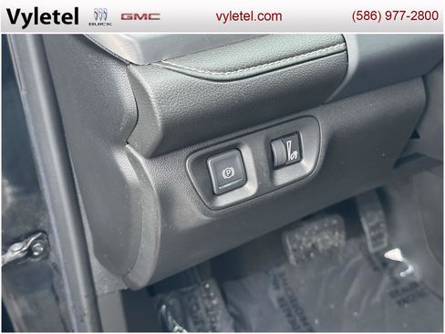 Used 2021 GMC Acadia SLT w/ Elevation Edition image 21