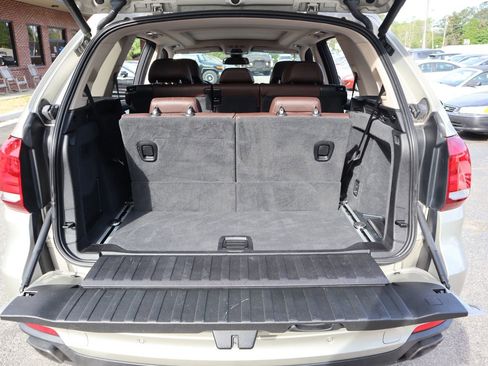 Used 2014 BMW X5 xDrive50i image 17