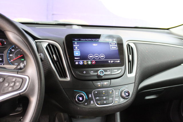 Used 2024 Chevrolet Malibu LT FWD image 18