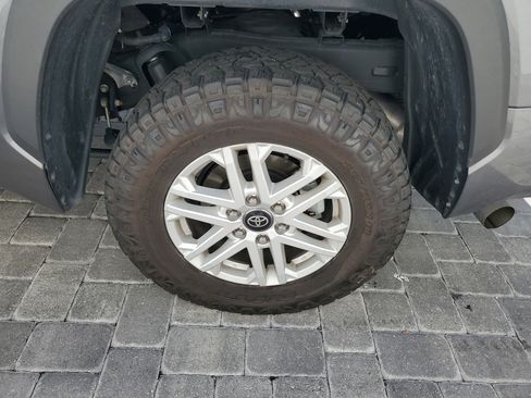 Used 2025 Toyota Tundra SR5 w/ SR5 Convenience Package AWD/4WD image 7