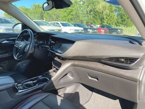 Used 2022 Buick Envision Essence w/ Sport Touring Package FWD image 28
