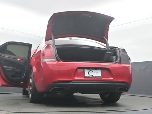 Used 2016 Chrysler 300 S w/ 300S Premium Group image 81